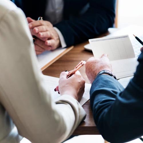 Abogado especialista en recursos de amparo en Peñalolén Protección de garantías constitucionales